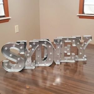 Light-Up Letter Decor "SYDNEY"